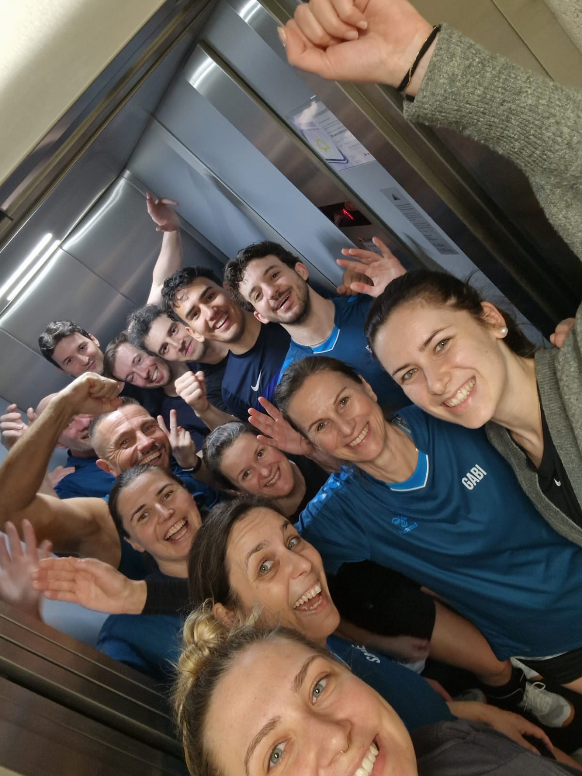 Zwischen Glanz und Elend – Volleyballturnier Zuzwil